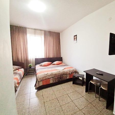 Casa Dobrescu Centura De Nord Hotel Craiova Buitenkant foto
